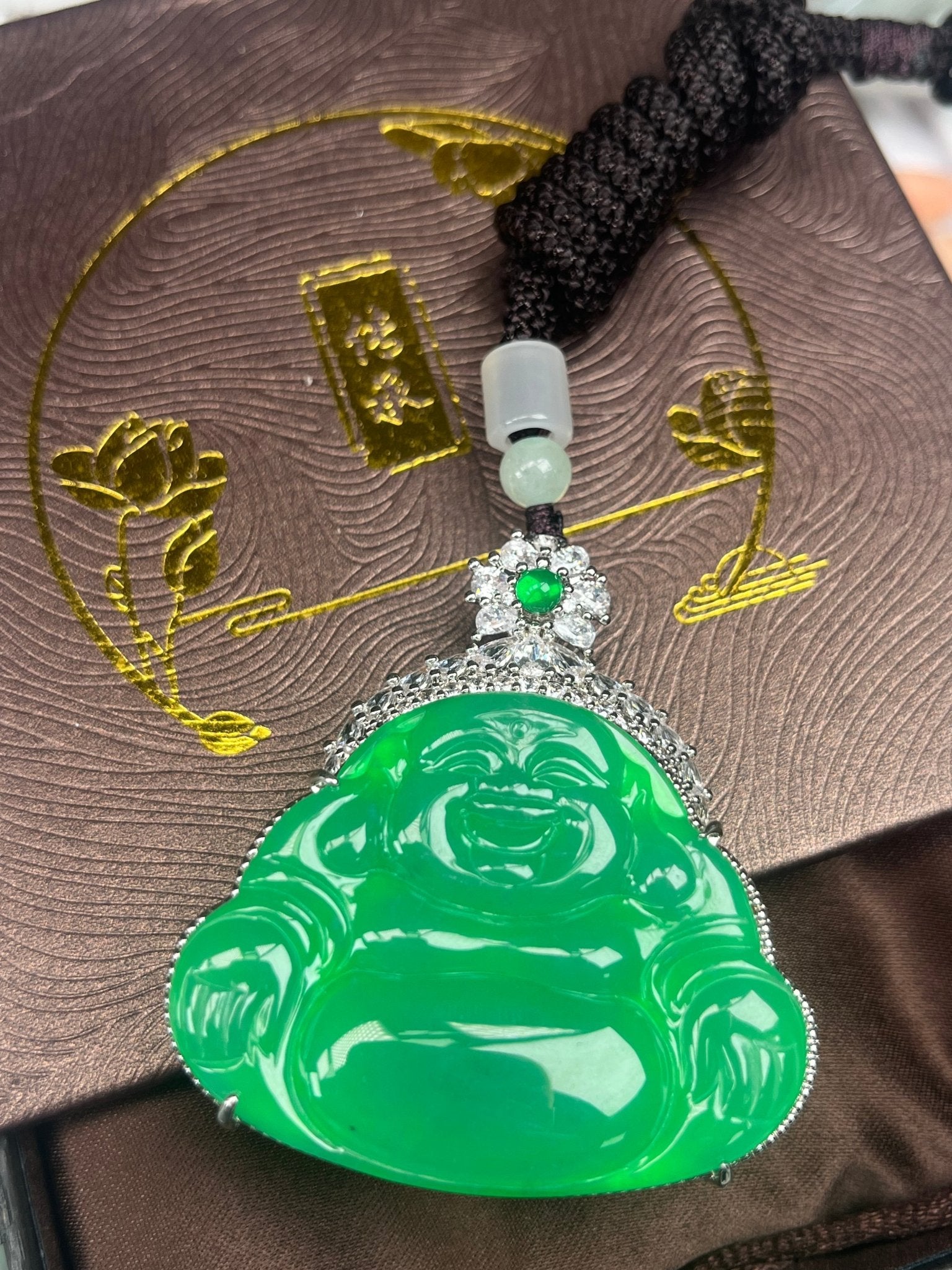 Imperial Green Nature Burmess Grade A Jadeite Buddha Pendant XL - Jadeite Ding