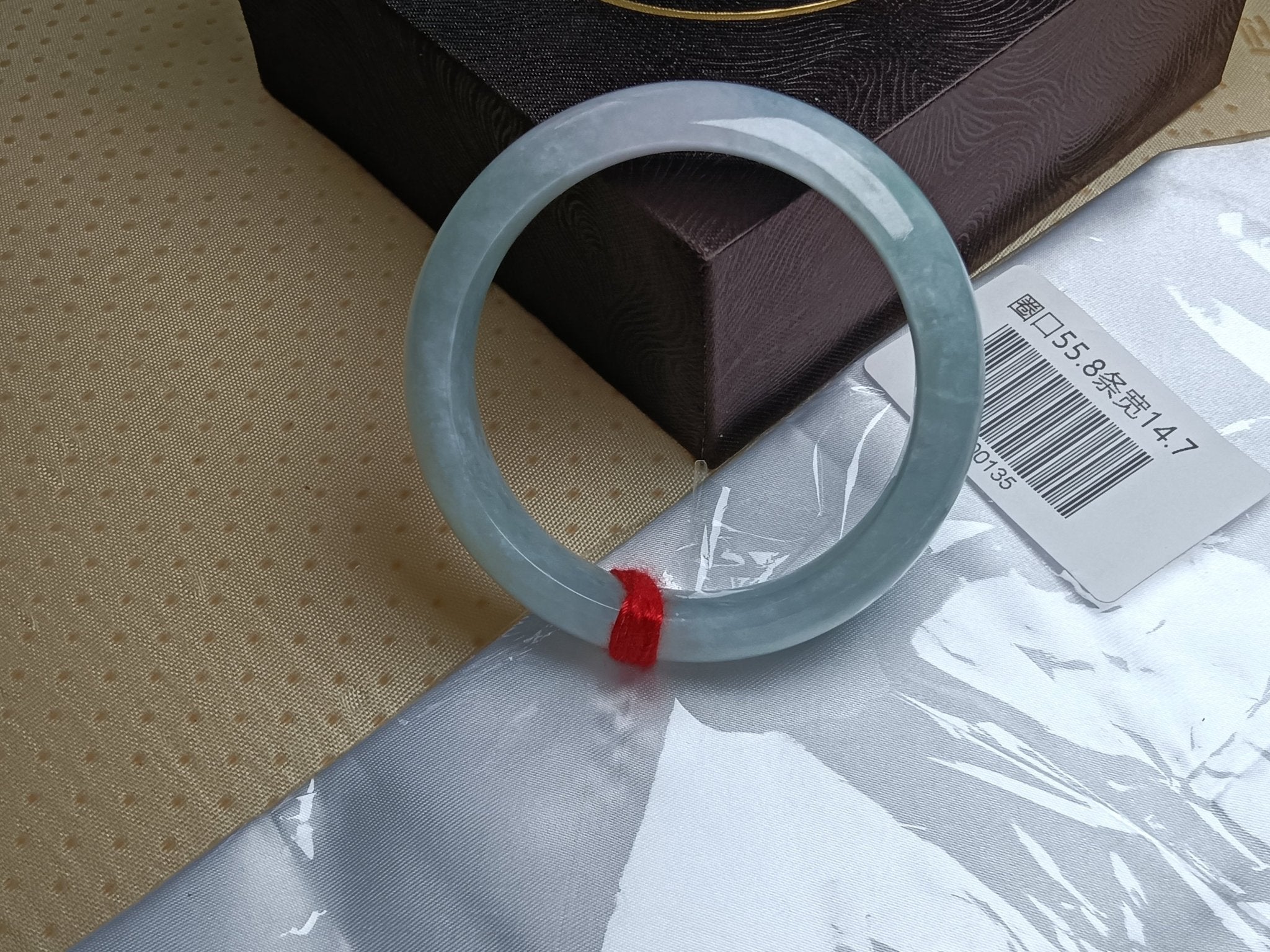 Light Green and Less Lavender Natural Grade - A Jadeite Bangles (Size:55 - 56mm) - Jadeite Ding