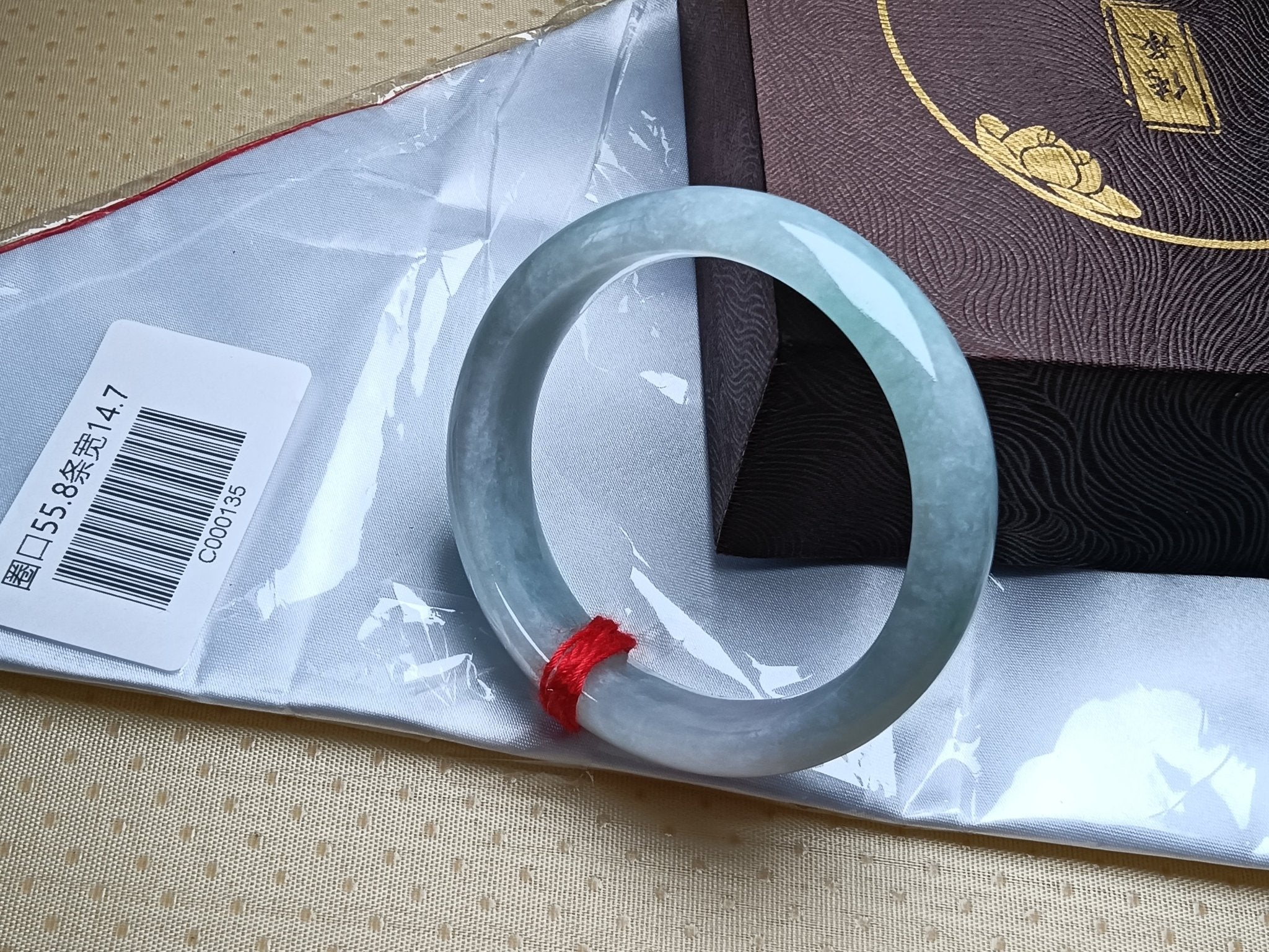 Light Green and Less Lavender Natural Grade - A Jadeite Bangles (Size:55 - 56mm) - Jadeite Ding