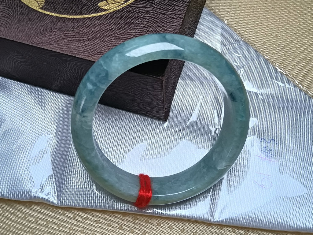 Light Green with Dark Green Inclusion Burmese Jadeite Bracelet with Certificate (Size:61mm) B6103 - Jadeite Ding