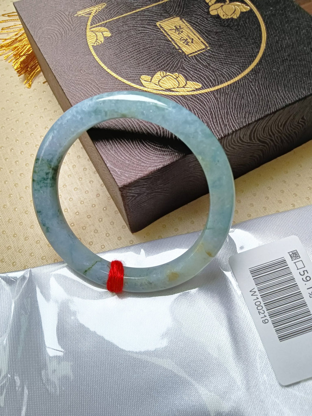Light Green with Floating Flower and Gold Flecked Myanmar Jadeite Bracelet (Size: 59.1mm) W219 - Jadeite Ding