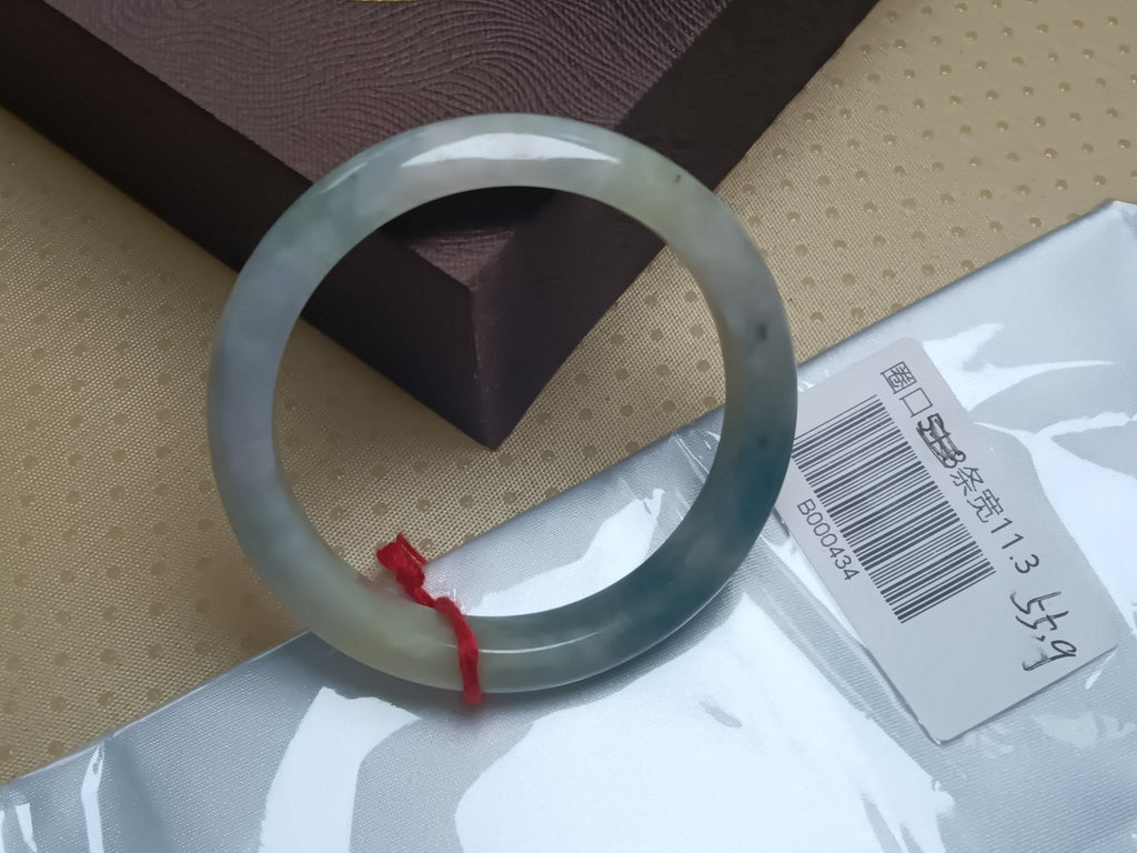 Traditional Bracelet Apple Green Burmese JGIA Certified Jadeite Bangle (Size:55 - 56mm) - Jadeite Ding