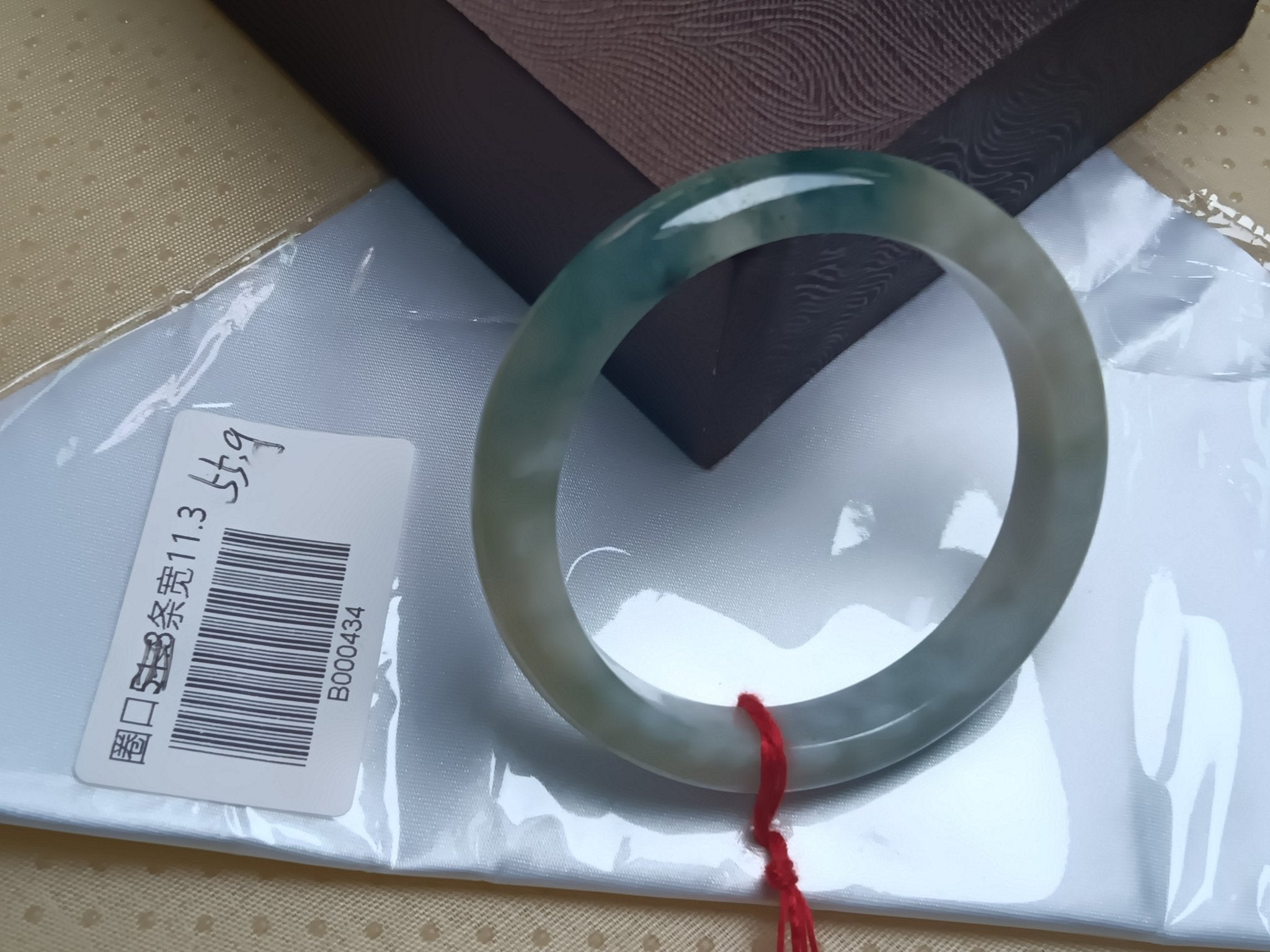 Traditional Bracelet Apple Green Burmese JGIA Certified Jadeite Bangle (Size:55 - 56mm) - Jadeite Ding